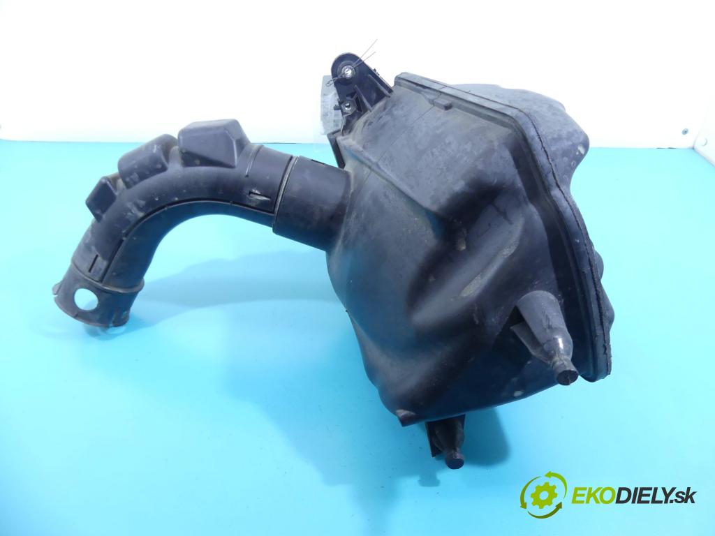 Nissan Qashqai 06-13 2.0 dci 150 hp automatic 110 kW 1995 cm3 5- obal filtra vzduchu JD700 (Kryty filtrů)