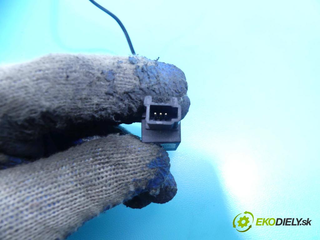 Toyota Aygo 2005-2014 1.0 vvti 68 HP manual 50 kW 998 cm3 5- radiator  (Radiátory kúrenia)