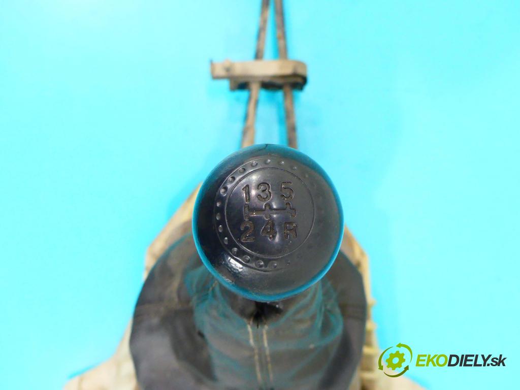 Fiat Punto II 1999-2010 1.2 60 HP manual 44 kW 1242 cm3 5- Páka: Změny: stupeň,rýchlosť 7353104020 (Rýchlostné páky / kulisy)