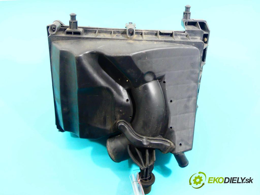 Opel Corsa C 2000-2006 1,3.0 cdti 69KM manual 51 kW 1248 cm3 3- obal filtra vzduchu 55355095 (Kryty filtrů)