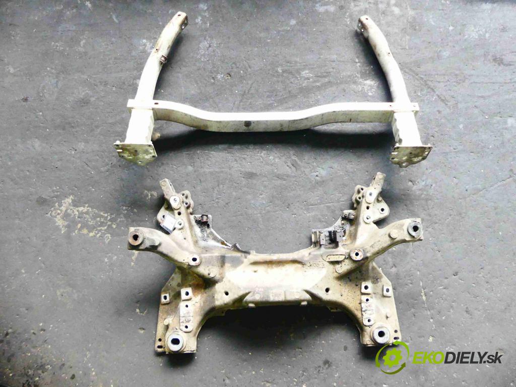 Peugeot 407 2.0 hdi 136hp manual 100 kW 1997 cm3 4- výztuha motoru 9661332680