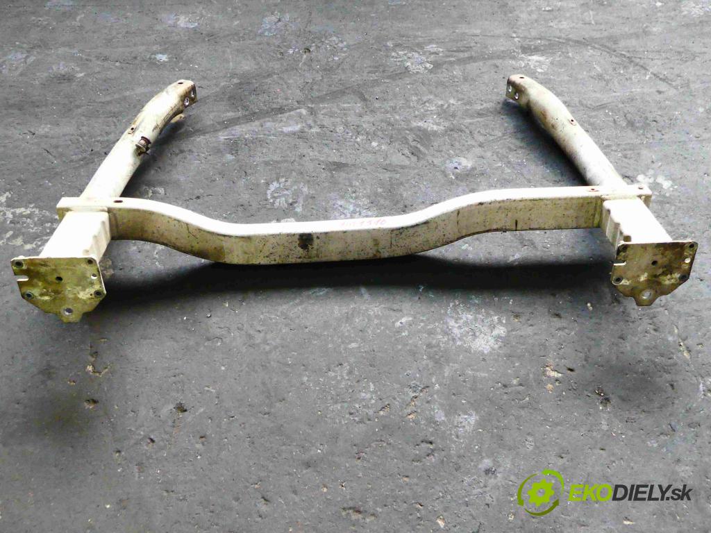 Peugeot 407 2.0 hdi 136hp manual 100 kW 1997 cm3 4- výztuha motoru 9661332680
