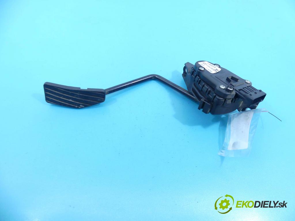 Suzuki Ignis 1,3.0 DDiS 69KM manual 51 kW 1248 cm3 5- pedále 9204283AE (Pedále)