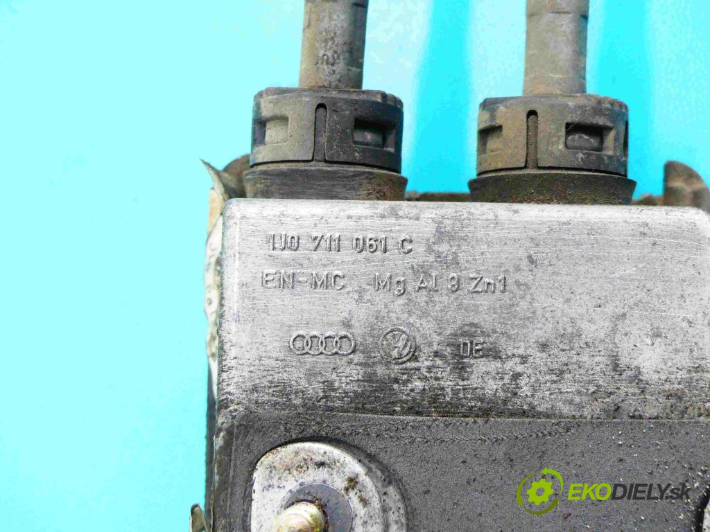 Seat Leon I 1999-2005 1.9 tdi 90 HP manual 66 kW 1896 cm3 5- Páka: Změny: stupeň,rýchlosť 1J0711049T (Rýchlostné páky / kulisy)