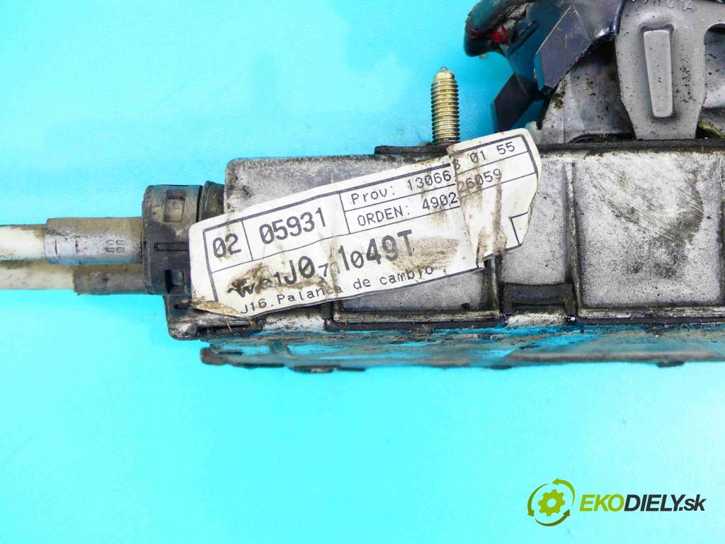 Seat Leon I 1999-2005 1.9 tdi 90 HP manual 66 kW 1896 cm3 5- Páka: Změny: stupeň,rýchlosť 1J0711049T (Rýchlostné páky / kulisy)