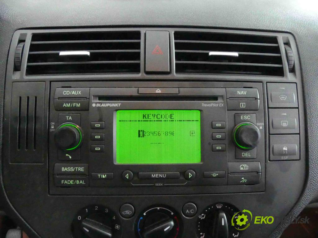 Ford Focus C-Max 2.0 tdci 136 HP manual 100 kW 1997 cm3 5- Radio továreň: 3M5T-18K931-BG