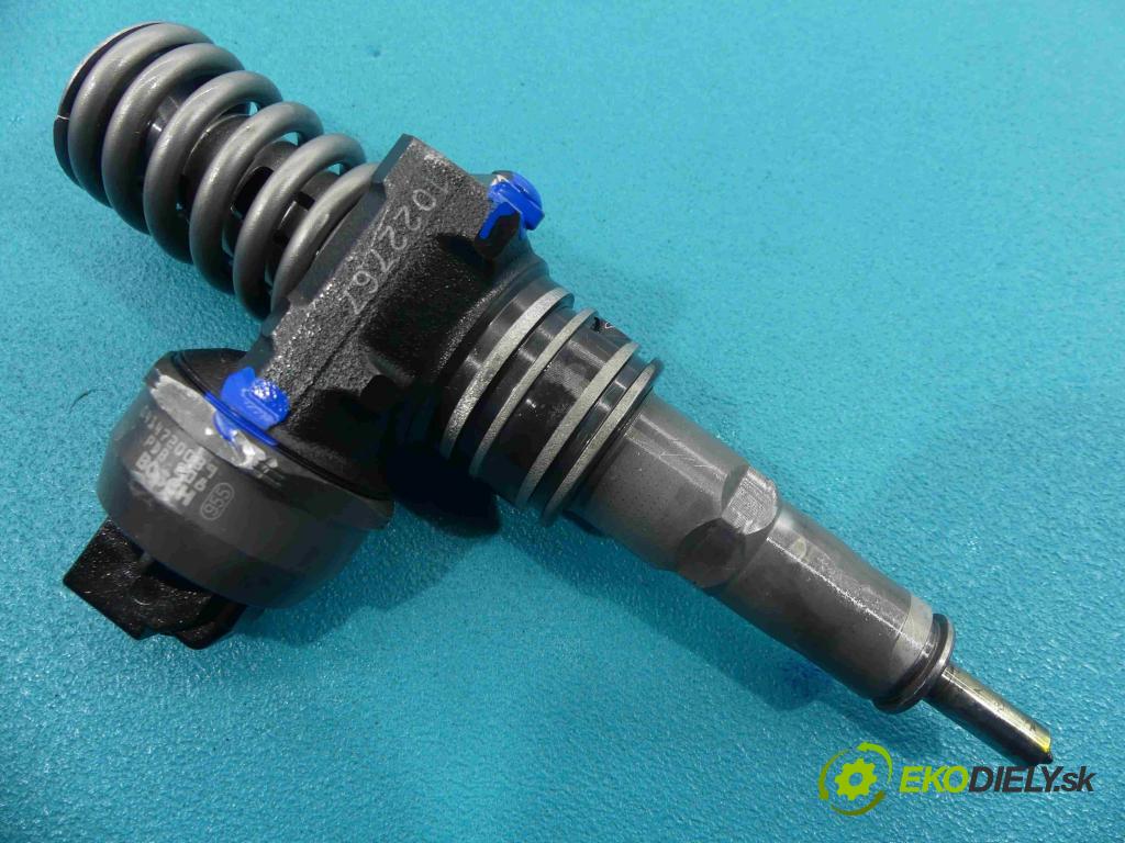 Seat Cordoba II 6L 2002-2008 1.9 tdi 131 HP manual 96 kW 1896 cm3 4- vstrekovacie čerpadlo 041472009 (Vstrekovače)