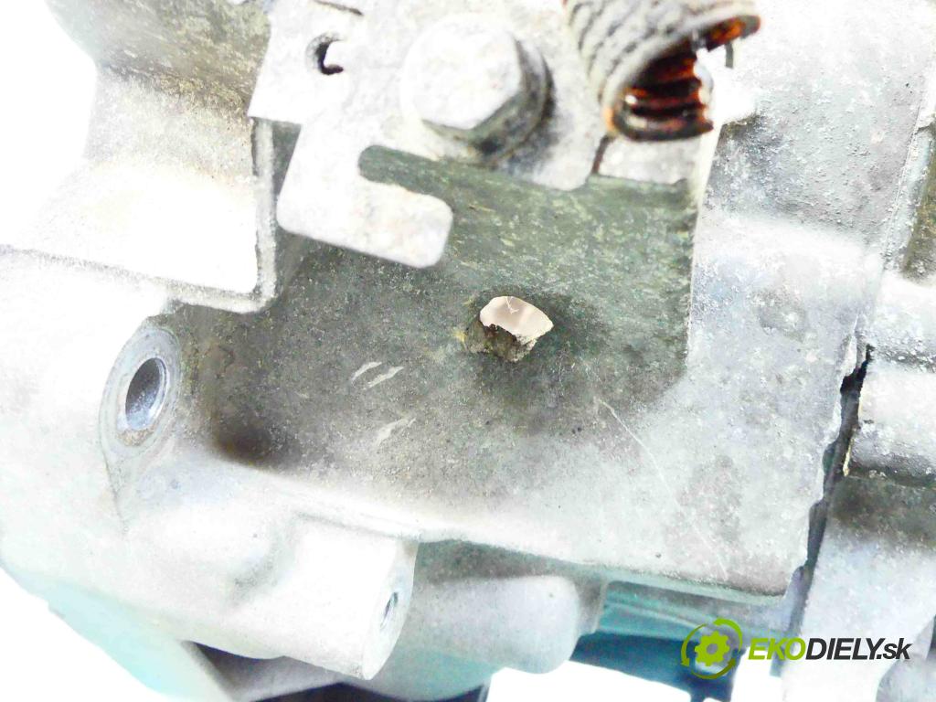 Peugeot 607 3.0 V6 207 HP manual 152 kW 2946 cm3 4- prevodovka stupeň,rýchlosť manual 20UE06