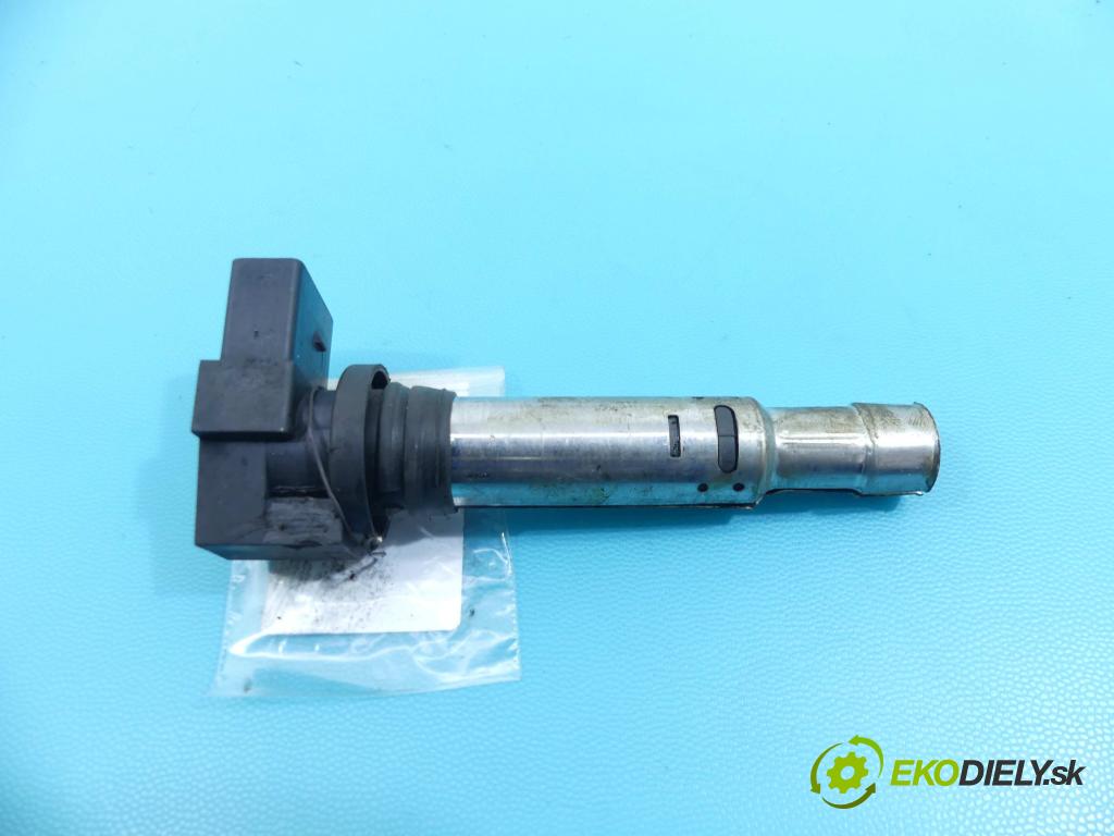 Vw Bora 1.6 16v 105 HP manual 77 kW 1598 cm3 5- cievka zapaľovacia 1004334806 (Zapaľovacie cievky, moduly)