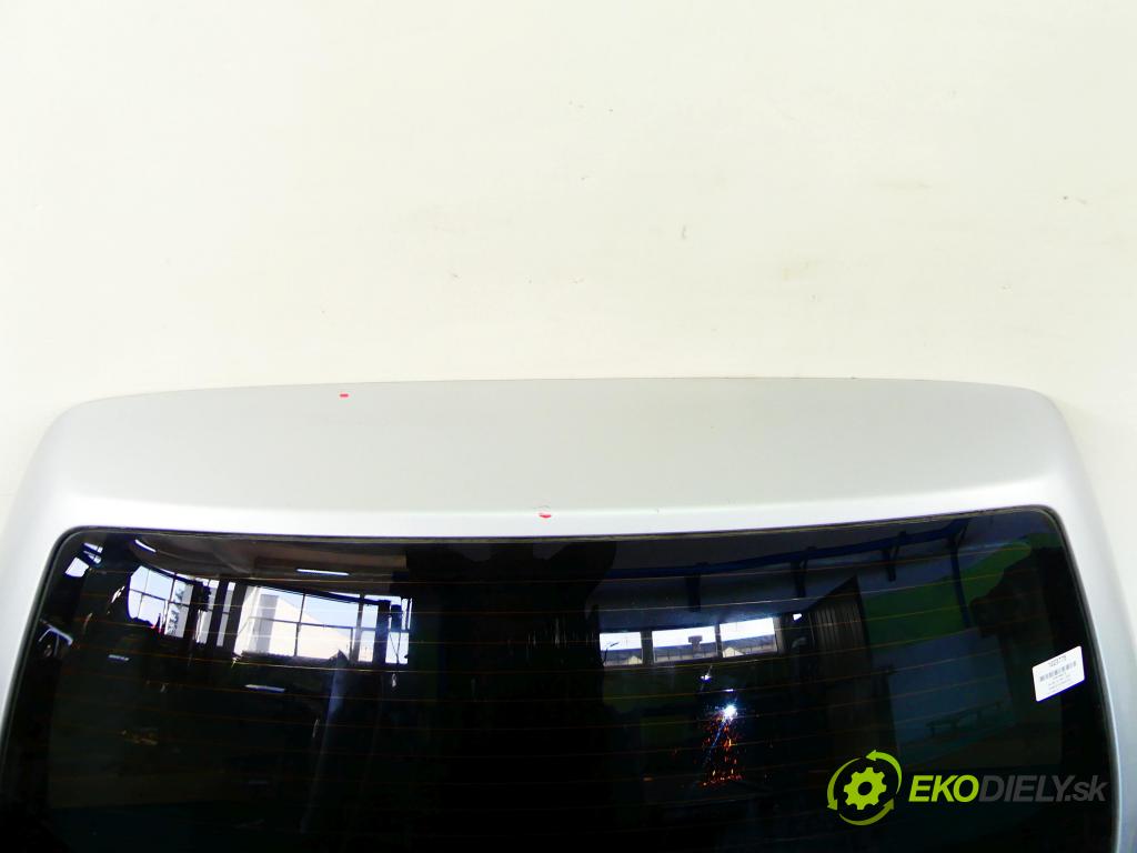 Vw Golf IV 1997-2003 1.9 tdi 101 hp manual 74 kW 1896 cm3 5- zadní kufrové dveře  (Zadní kapoty)