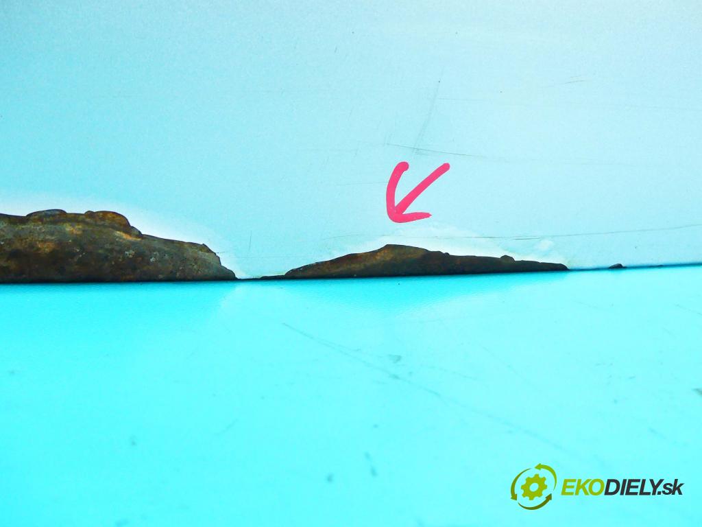 Vw Golf IV 1997-2003 1.9 tdi 101 hp manual 74 kW 1896 cm3 5- zadní kufrové dveře  (Zadní kapoty)