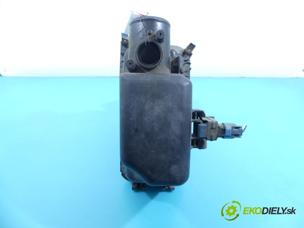 Toyota Yaris verso 1.3 vvti 86 hp manual 63 kW 1299 cm3 5- obal filtra vzduchu 17705-21030 (Kryty filtrů)