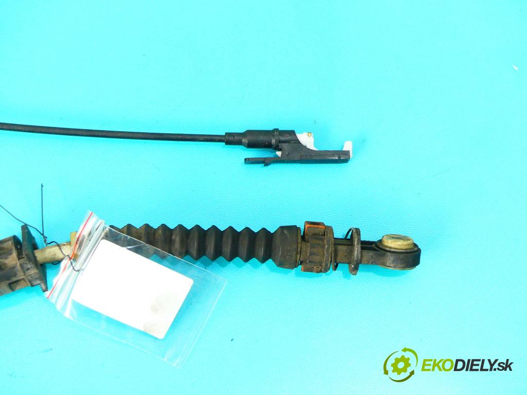 Volvo S60 I 2000-2010 2.5 T 209KM automatic 154 kW 2521 cm3 4- Páka: Změny: stupeň,rýchlosť P08699400 (Rýchlostné páky / kulisy)