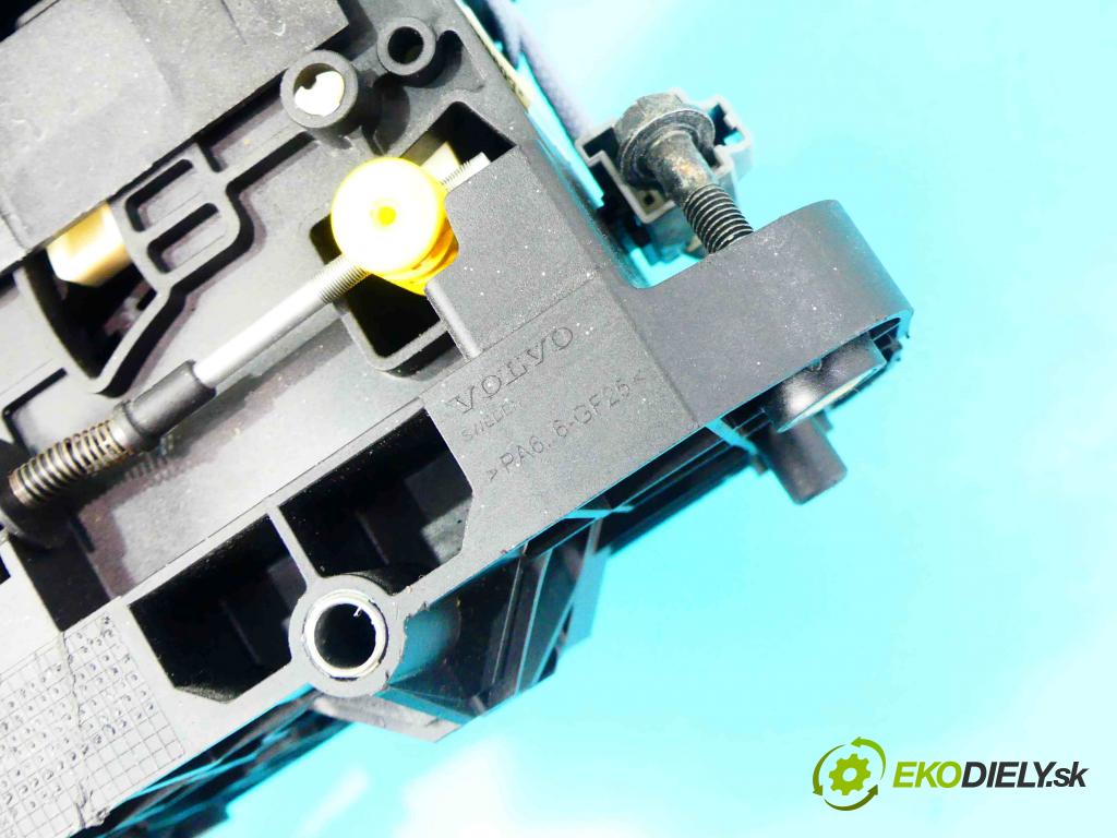 Volvo S60 I 2000-2010 2.5 T 209KM automatic 154 kW 2521 cm3 4- Páka: Změny: stupeň,rýchlosť P08699400 (Rýchlostné páky / kulisy)