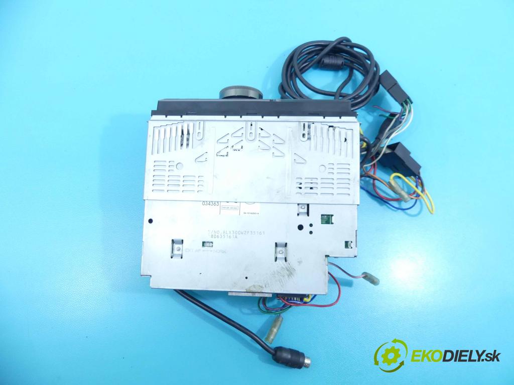 Rover 200 2.0 TD 105 HP manual 77 kW 1994 cm3 3- Radio ALPINE IDA-X300