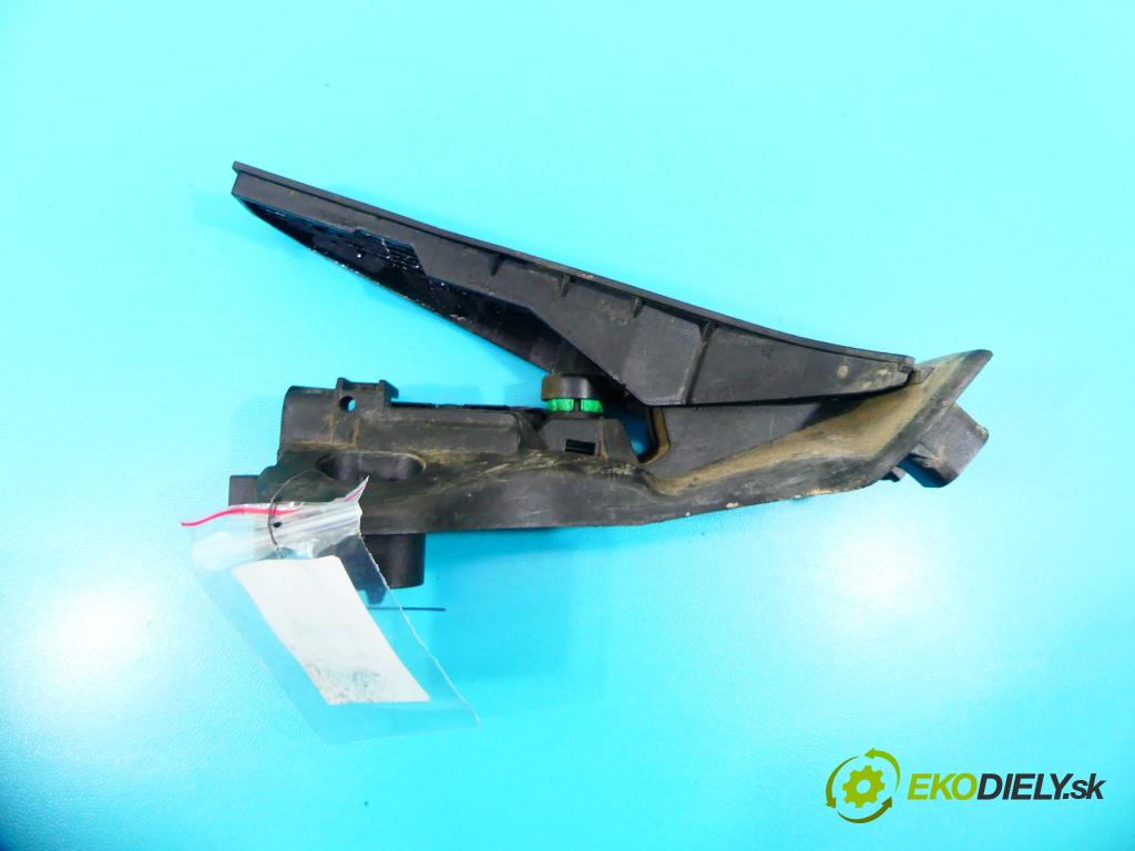 Audi A3 8P 2003-2012 2.0 FSI 150 HP automatic 110 kW 1984 cm3 3- pedále 1K1723503L (Pedále)