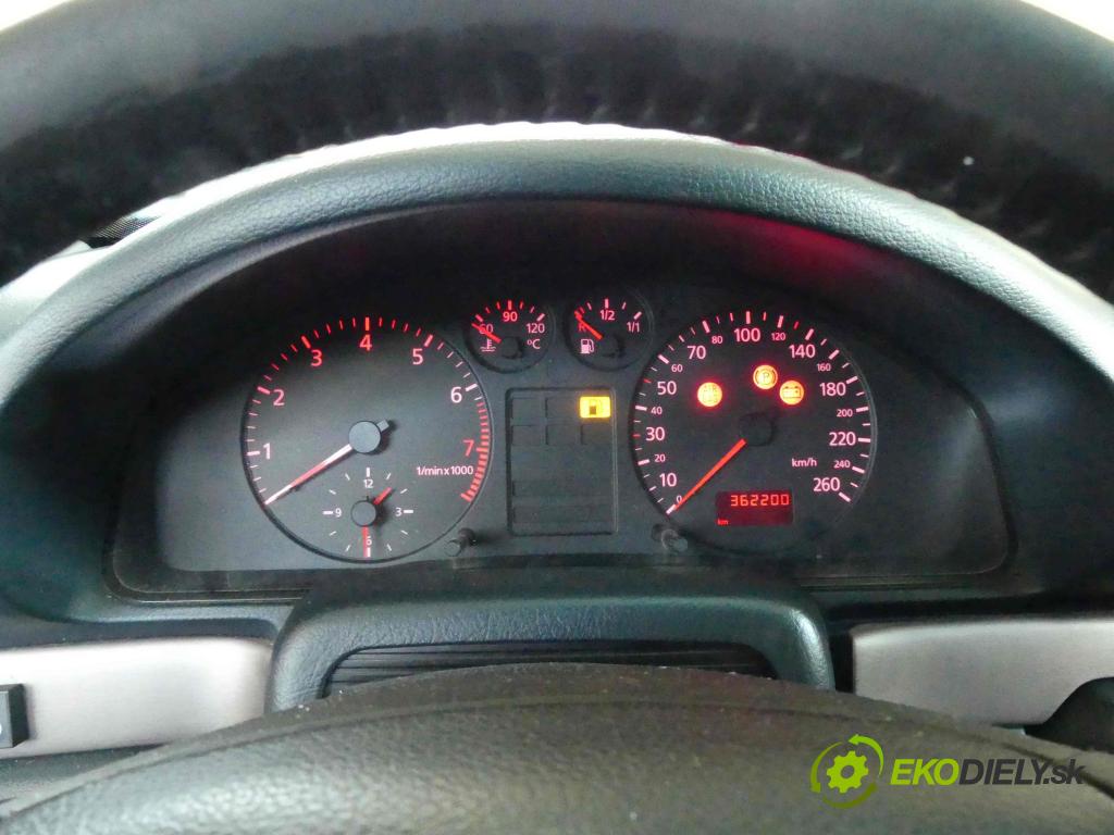 Audi A4 B5 1994-2001 1.6 101 HP manual 74 kW 1595 cm3 4- prístrojovka/ budíky 8D0919861C (Prístrojové dosky, displeje)