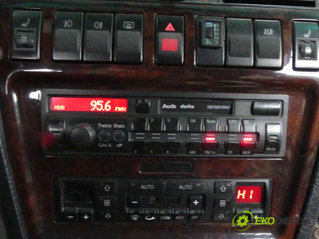 Audi A8 D2 1994-2002 3.7 V8 230 HP automatic 169 kW 3697 cm3 4- Radio továreň: 4D0035192A
