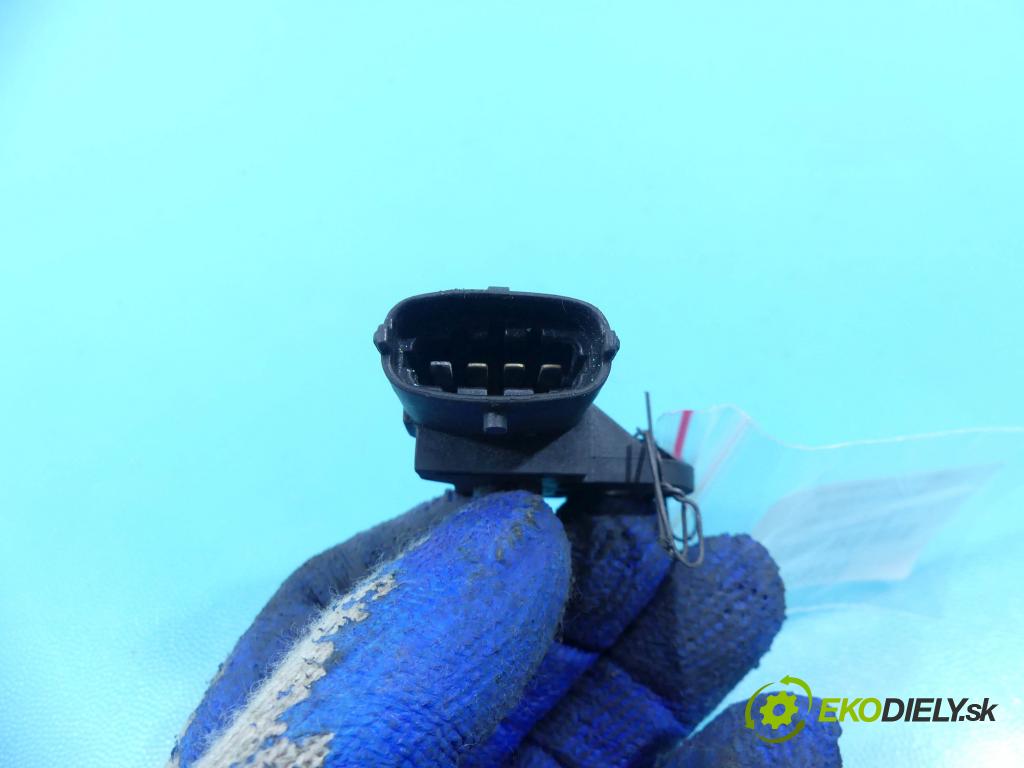 Audi A8 D2 1994-2002 3.7 V8 230 hp automatic 169 kW 3697 cm3 4- snímač tlaku 0281002576 (Snímače tlaku)