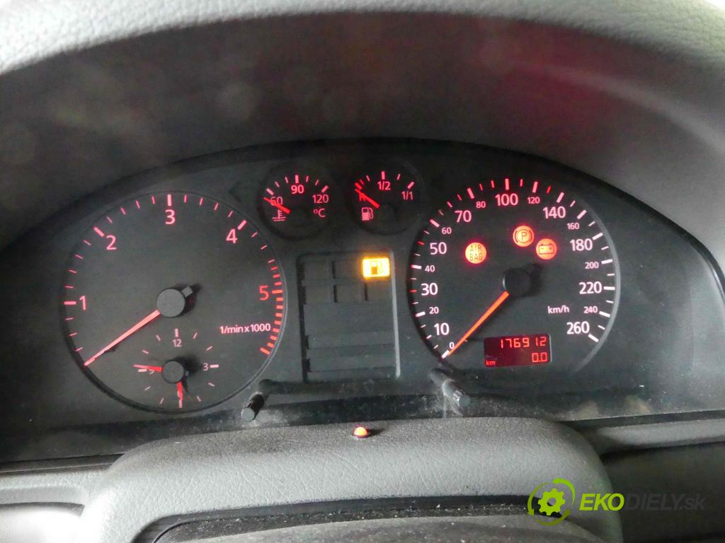 Audi A4 B5 1994-2001 1.9 tdi 110 HP manual 81 kW 1896 cm3 4- prístrojovka/ budíky 8D0919861A (Prístrojové dosky, displeje)