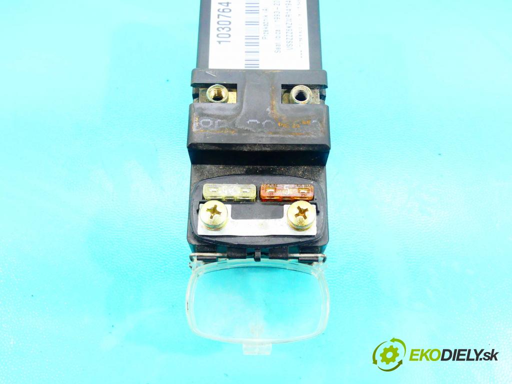 Seat Ibiza II 1993-2002 1.9 tdi 110 HP manual 81 kW 1896 cm3 3- Relé: 6K0919506A (Relé)