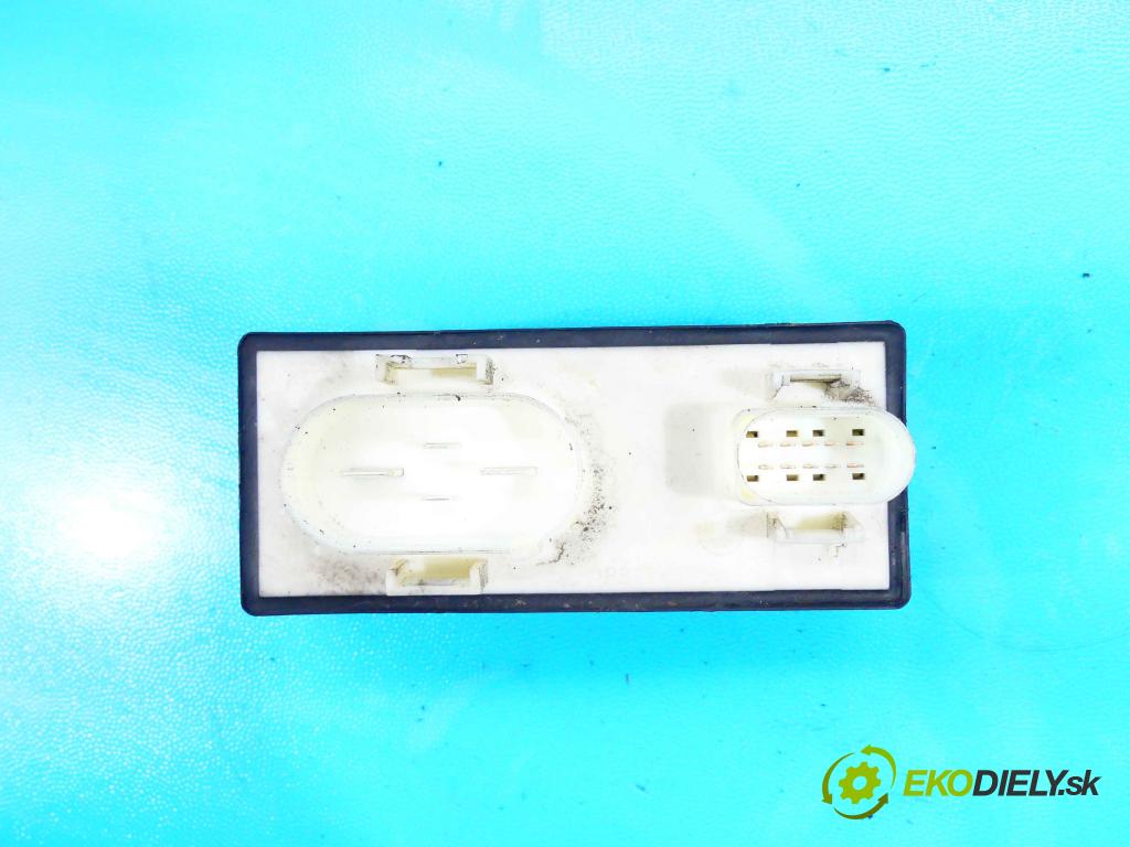 Seat Ibiza II 1993-2002 1.9 tdi 110 HP manual 81 kW 1896 cm3 3- Relé: 6K0919506A (Relé)