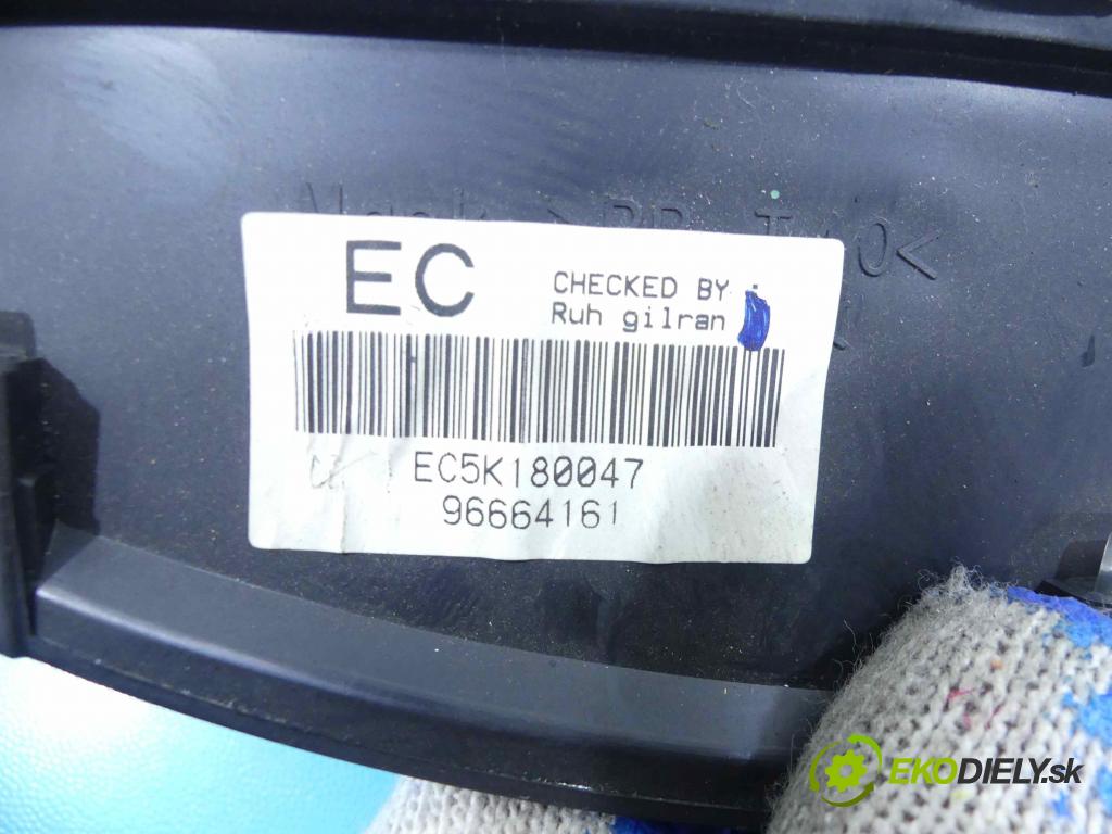 Chevrolet Spark II M200 2005-2010 0.8 52 HP manual 38 kW 796 cm3 5- prístrojovka/ budíky 96664161 (Prístrojové dosky, displeje)