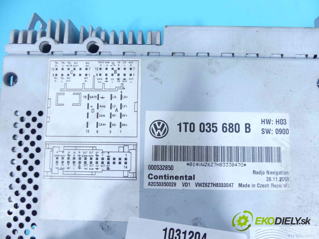 Seat Altea 1.9 TDI XL 105 HP manual 77 kW 1896 cm3 5- Radio továreň: 1T0035680
