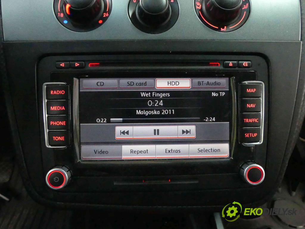 Seat Altea 1.9 TDI XL 105 HP manual 77 kW 1896 cm3 5- Radio továreň: 1T0035680