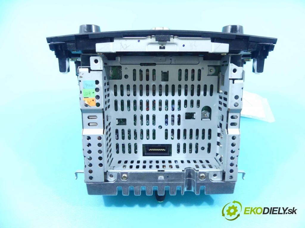 Mazda 3 I BK 2003-2009 1.3b: 84KM manual 62 kW 1349 cm3 5- Radio továreň: 14789919