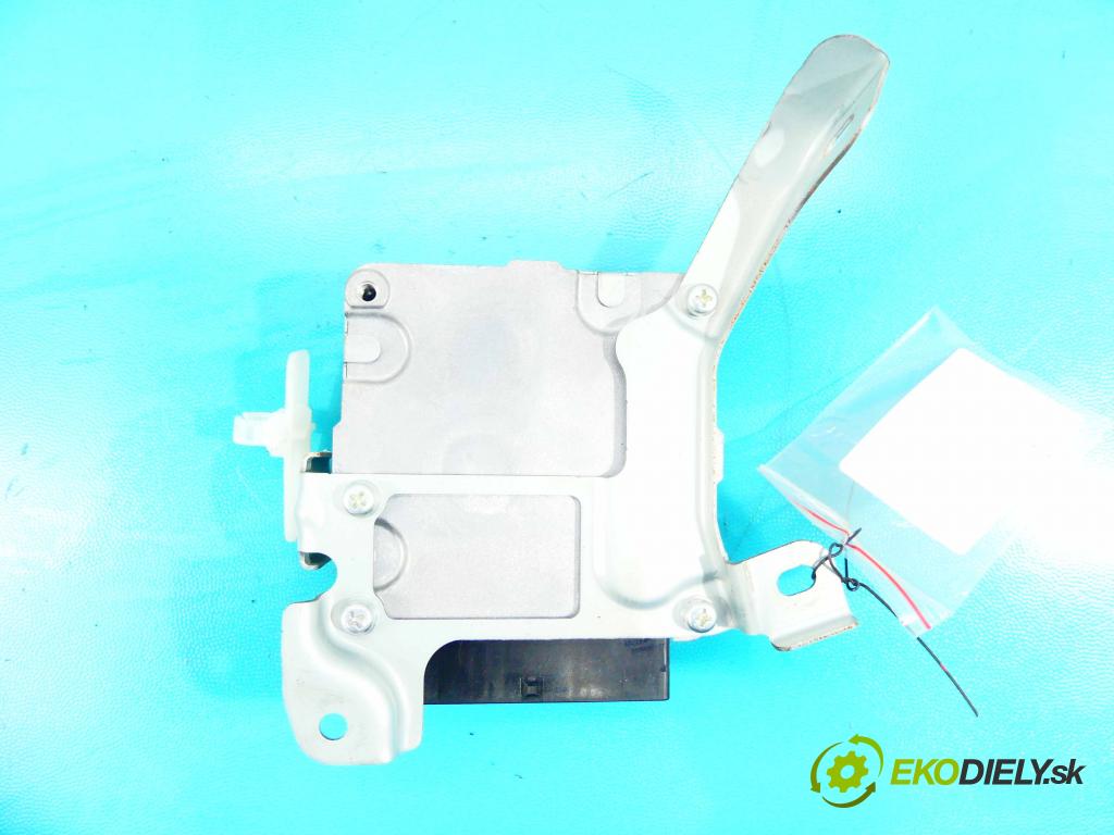 Toyota Yaris III 2011-2018 1.4 D4D 90 HP manual 66 kW 1364 cm3 3- modul riadiaca jednotka 89650-0D292 (Ostatné)