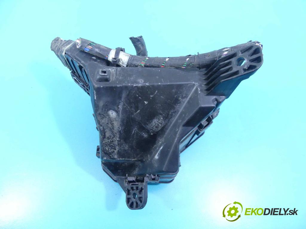 Toyota Yaris III 2011-2018 1.4 D4D 90 hp manual 66 kW 1364 cm3 3- jednotka řídící 0281017820