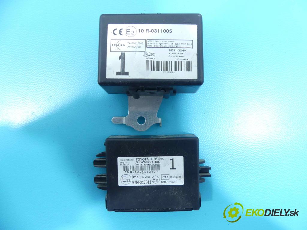 Toyota Yaris III 2011-2018 1.4 D4D 90 hp manual 66 kW 1364 cm3 3- jednotka řídící 0281017820