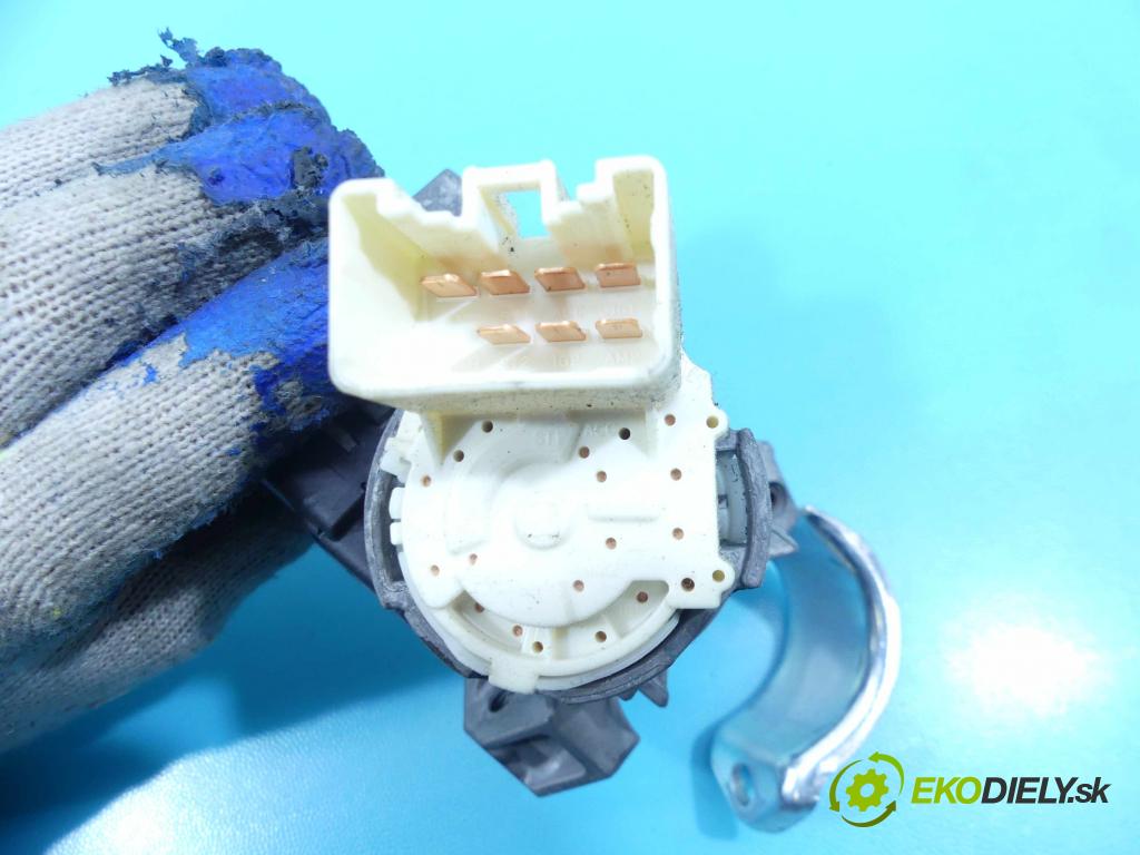 Toyota Yaris III 2011-2018 1.4 D4D 90 hp manual 66 kW 1364 cm3 3- jednotka řídící 0281017820