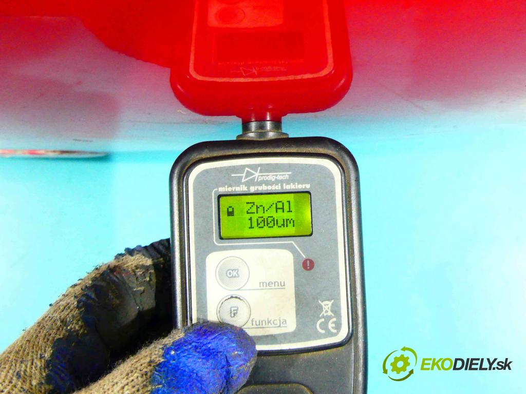 Vw Golf IV 1997-2003 1.6 SR 101 HP manual 74 kW 1595 cm3 5- zadna kufor  (Zadné kapoty)