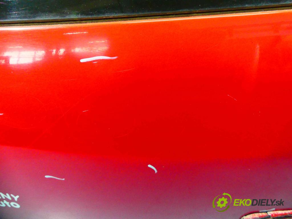 Vw Golf IV 1997-2003 1.6 SR 101 HP manual 74 kW 1595 cm3 5- zadna kufor  (Zadné kapoty)