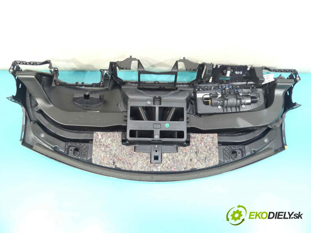 Jaguar XF 2007-2015 2.7 V6 207 HP automatic 152 kW 2720 cm3 4- kokpit,pristrojová doska rozdeľovacia