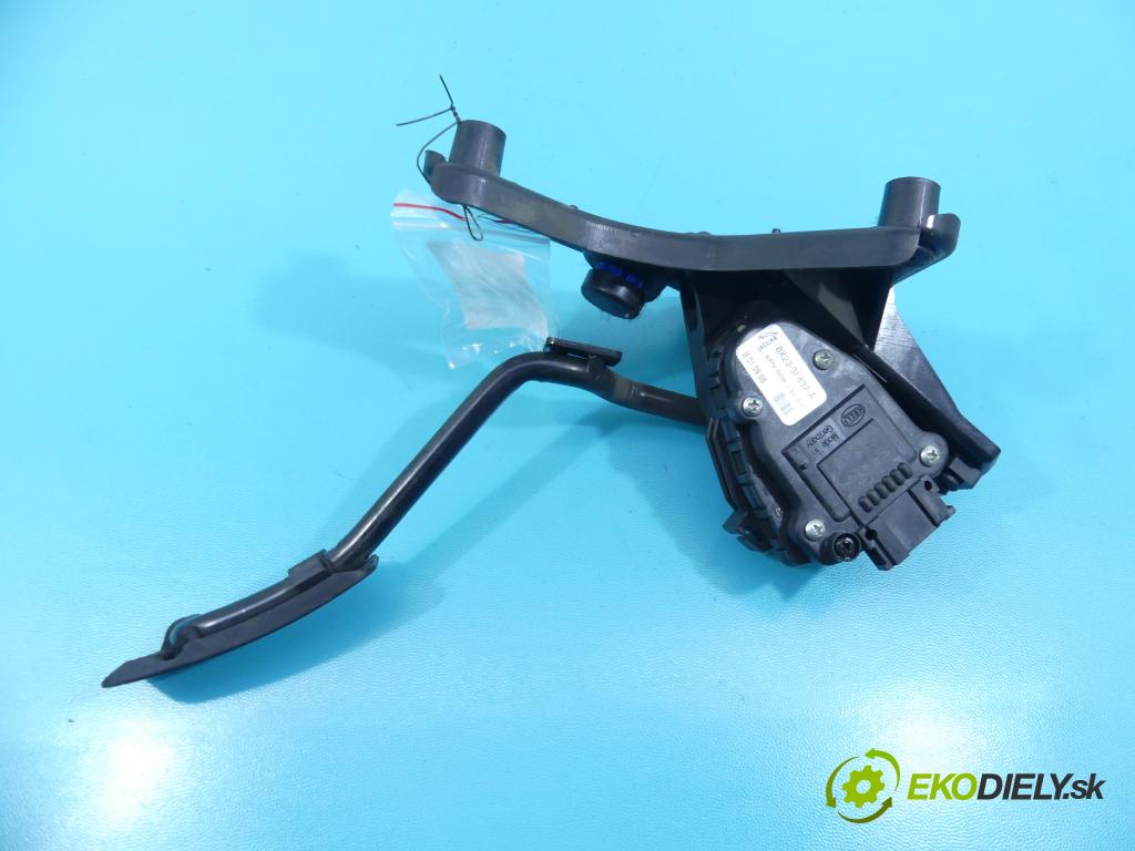 Jaguar XF 2007-2015 2.7 V6 207 HP automatic 152 kW 2720 cm3 4- pedále 8X23-9F832-A (Pedále)