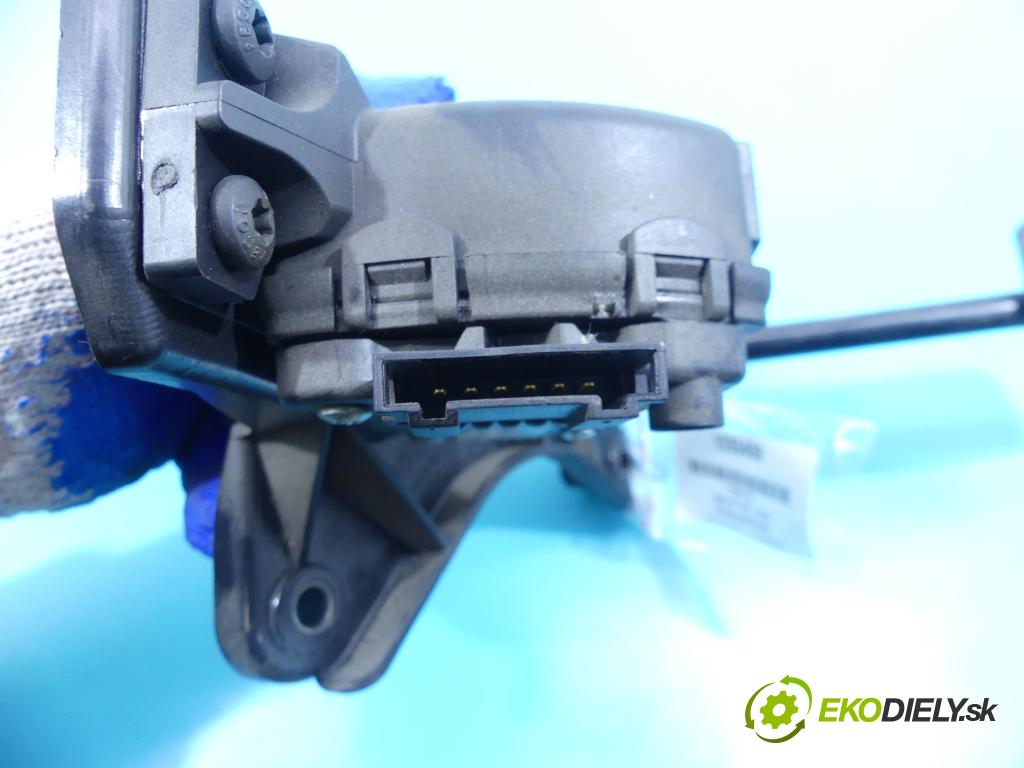 Jaguar XF 2007-2015 2.7 V6 207 HP automatic 152 kW 2720 cm3 4- pedále 8X23-9F832-A (Pedále)