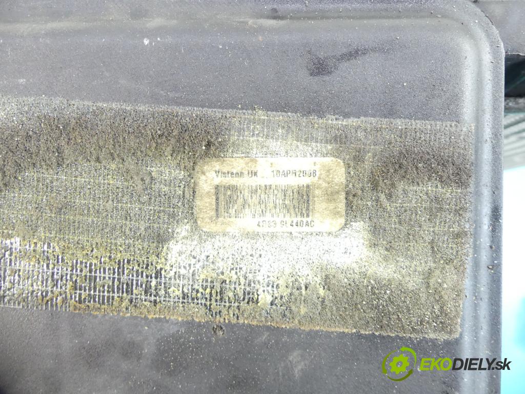 Jaguar XF 2007-2015 2.7 V6 207 hp automatic 152 kW 2720 cm3 4- Intercooler  (Chladiče nasávaného vzduchu (intercoolery))