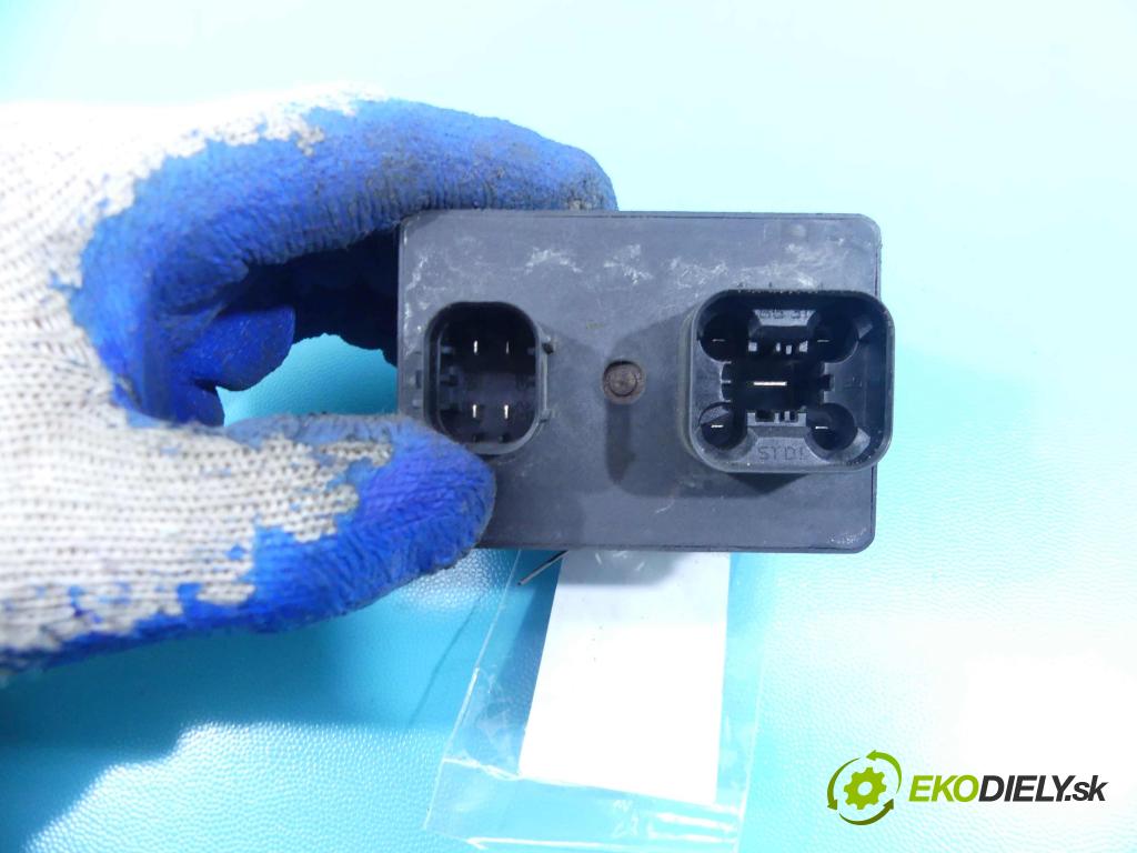 Fiat Linea 1.6 jtd 105 HP manual 77 kW 1598 cm3 4- Relé: 55203394 (Relé)