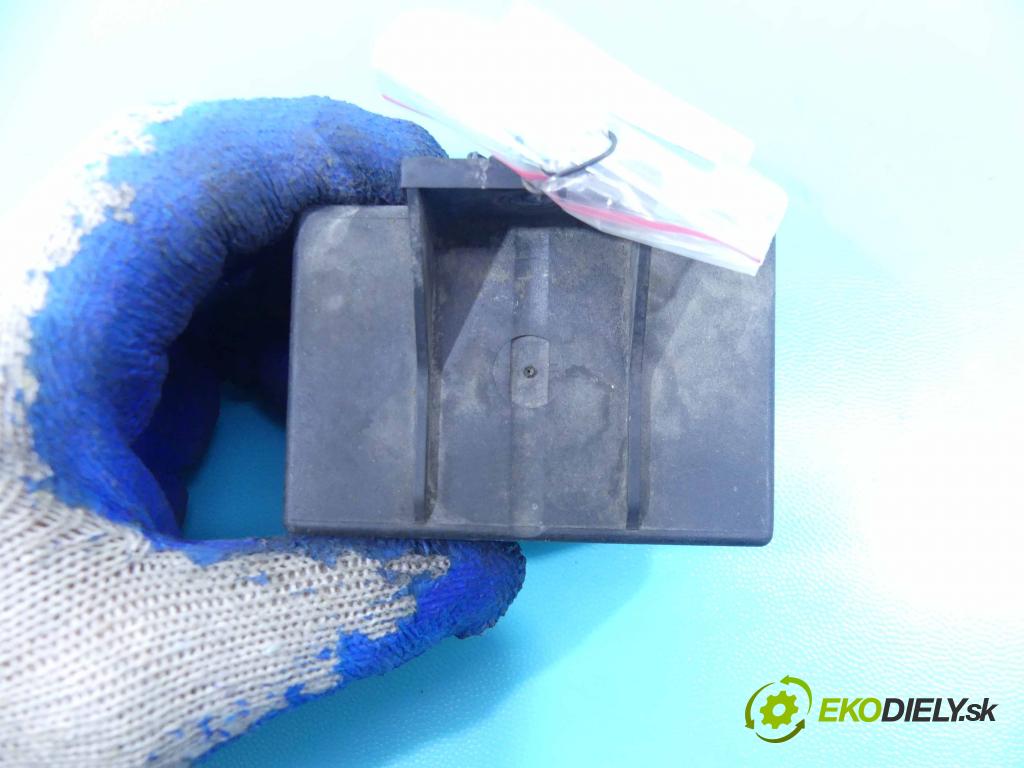 Fiat Linea 1.6 jtd 105 HP manual 77 kW 1598 cm3 4- Relé: 55203394 (Relé)