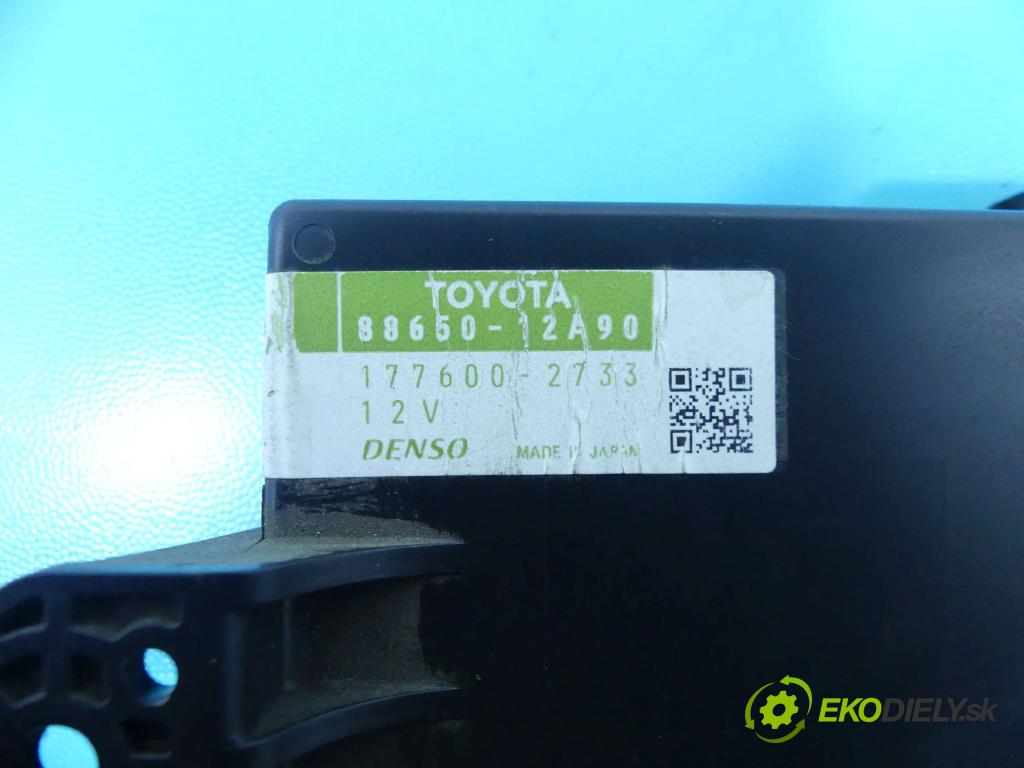 Toyota Corolla E15 2007-2014 1.6 vvti 124hp manual 91 kW 1598 cm3 4- modul riadiaca jednotka 88650-12A90 (Ostatné)