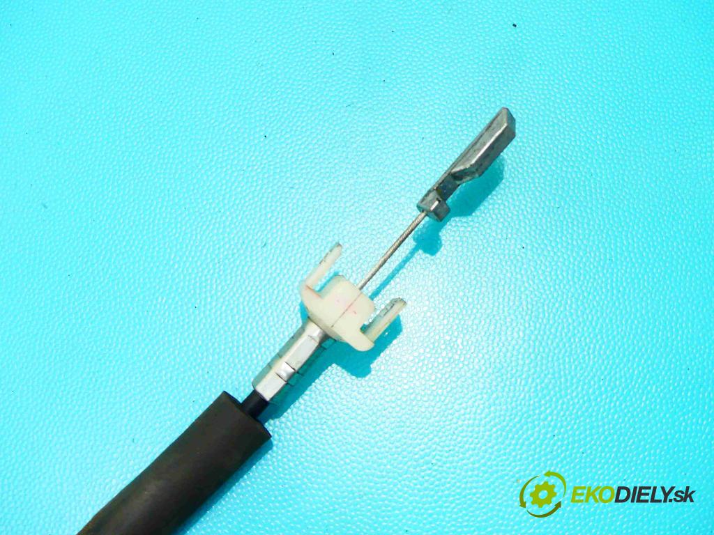 Mitsubishi Outlander I 2003-2006 2.0 16v 136 HP automatic 100 kW 1997 cm3 5- Páka: Změny: stupeň,rýchlosť  (Rýchlostné páky / kulisy)