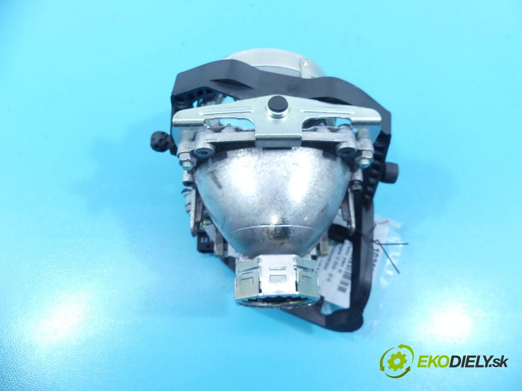 Renault Megane III 2008-2016 1.4 tce 131 HP manual 96 kW 1397 cm3 5- Reflektor: pravý 1307022795 (Pravé)