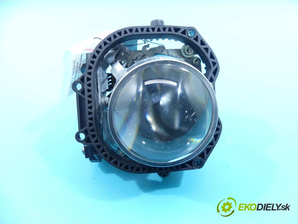 Renault Megane III 2008-2016 1.4 tce 131 HP manual 96 kW 1397 cm3 5- Reflektor: pravý 1307022795 (Pravé)