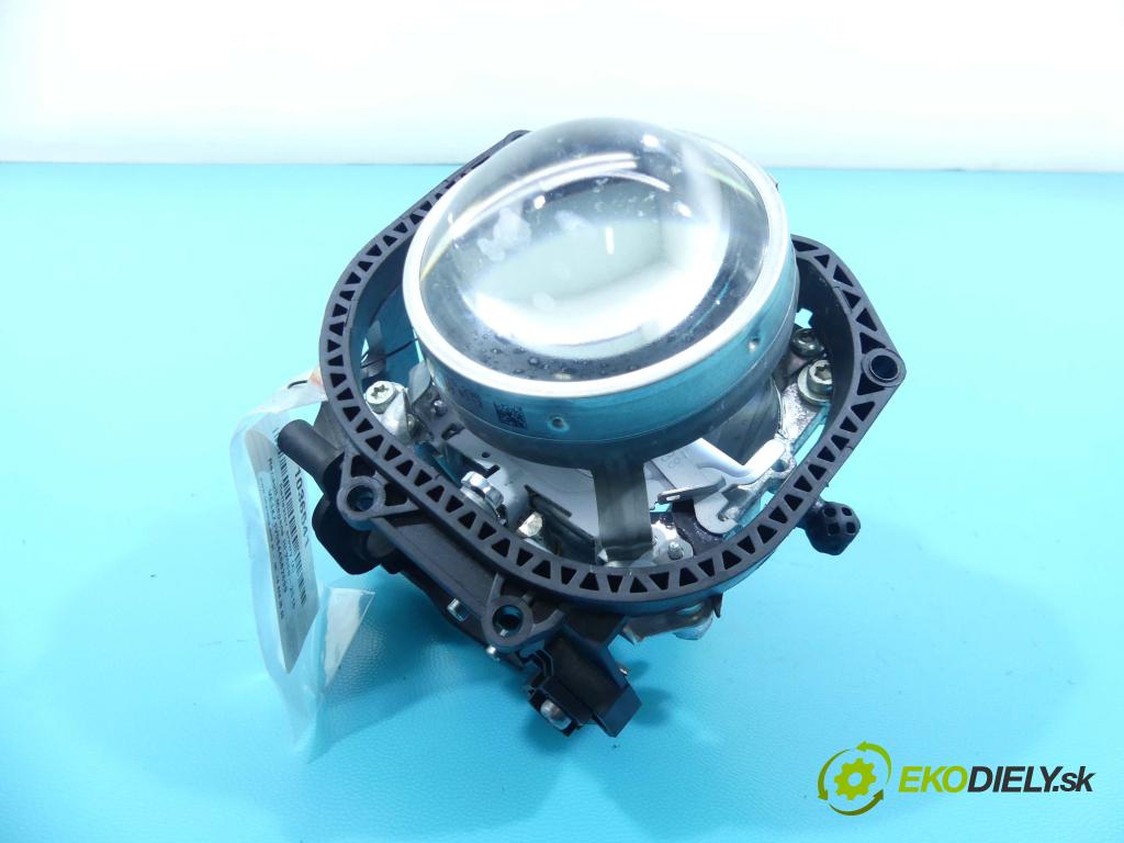 Renault Megane III 2008-2016 1.4 tce 131 HP manual 96 kW 1397 cm3 5- Reflektor: pravý 1307022795 (Pravé)