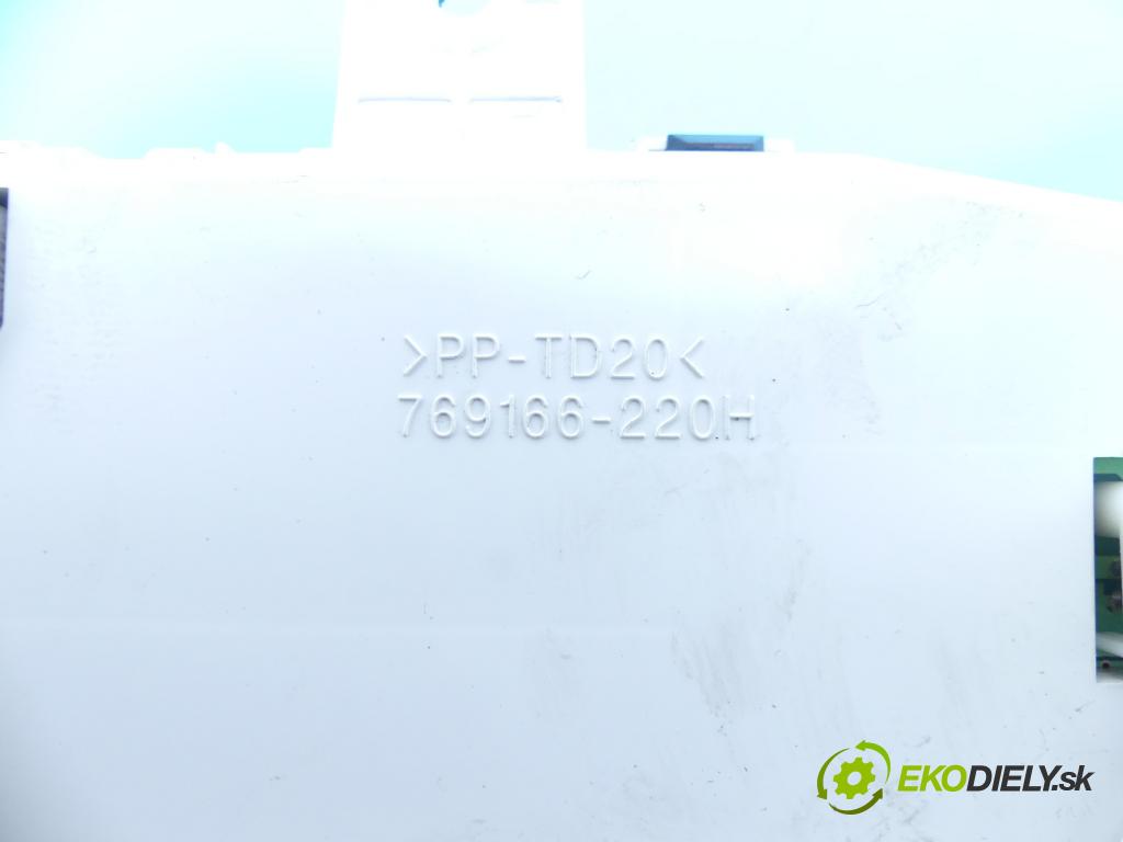 Mitsubishi Outlander II 2006-2013 3.0 V6 219KM automatic 161 kW 2998 cm3 5- prístrojovka/ budíky 8100A113 (Prístrojové dosky, displeje)