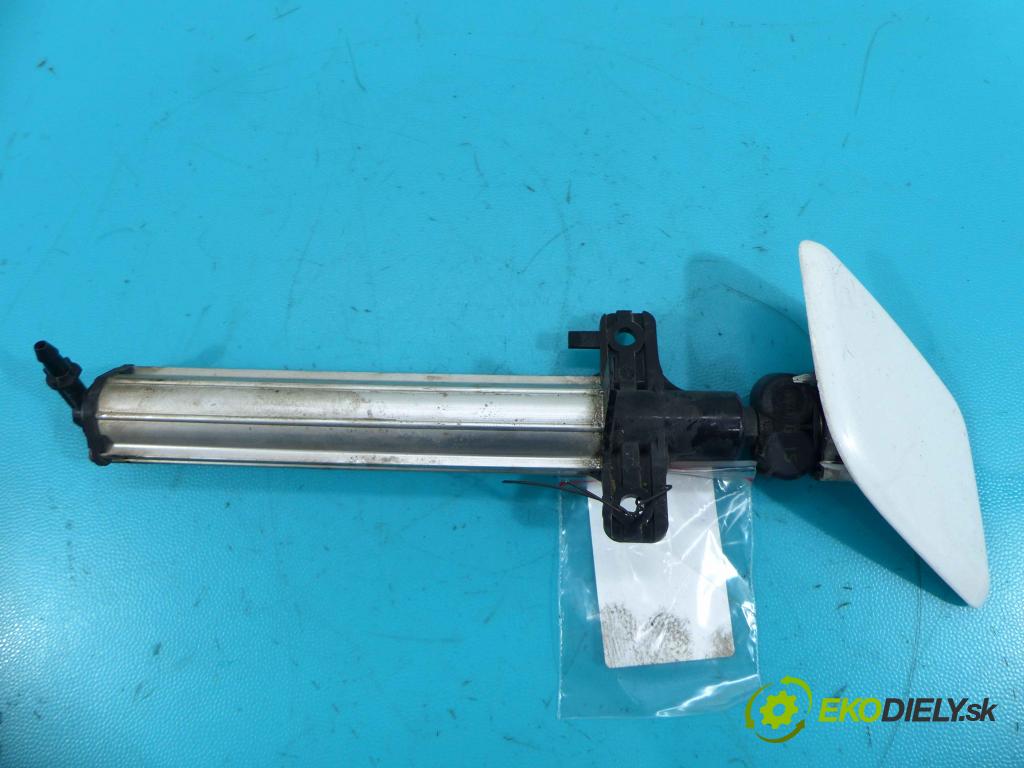 Renault Megane III 2008-2016 1.4 tce 131 hp manual 96 kW 1397 cm3 5- ostřikovač reflektor: levý 307100153-3 (Motorek ostřikovačů)