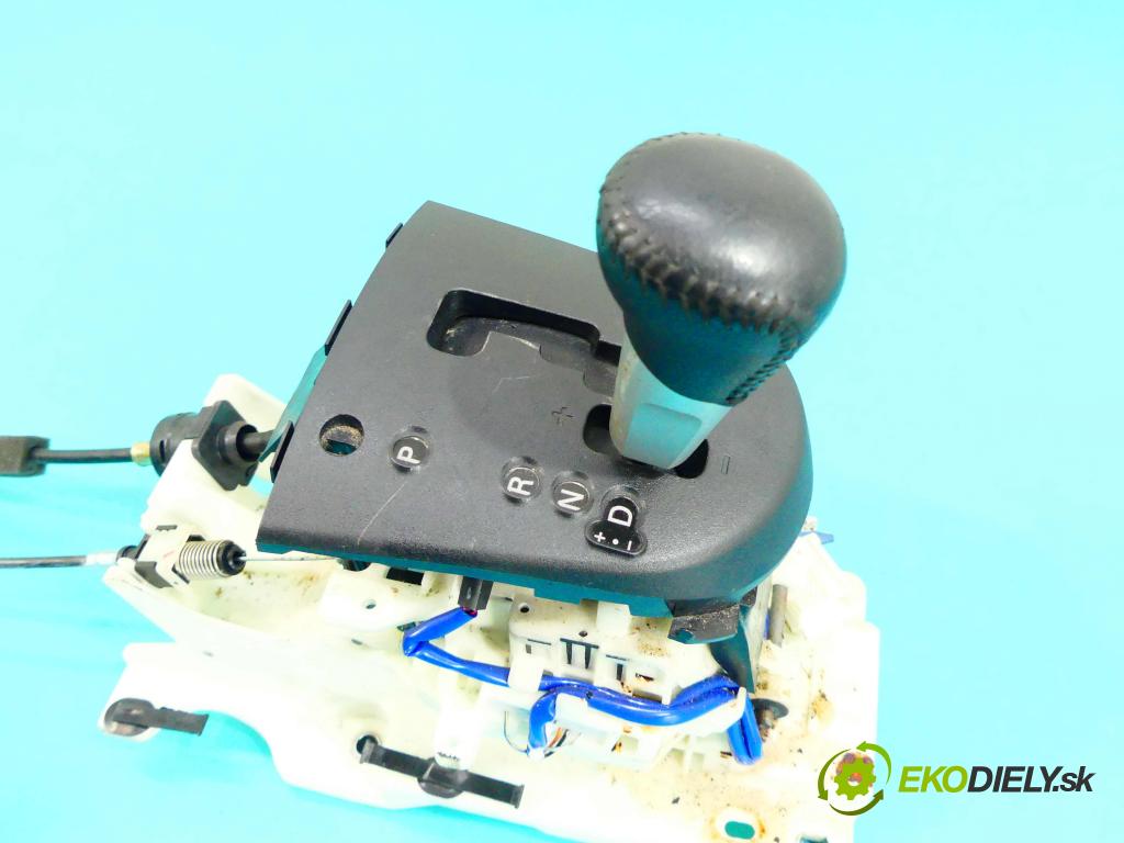 Mitsubishi Outlander II 2006-2013 3.0 V6 219KM automatic 161 kW 2998 cm3 5- Páka: Změny: stupeň,rýchlosť 2400A030 (Rýchlostné páky / kulisy)